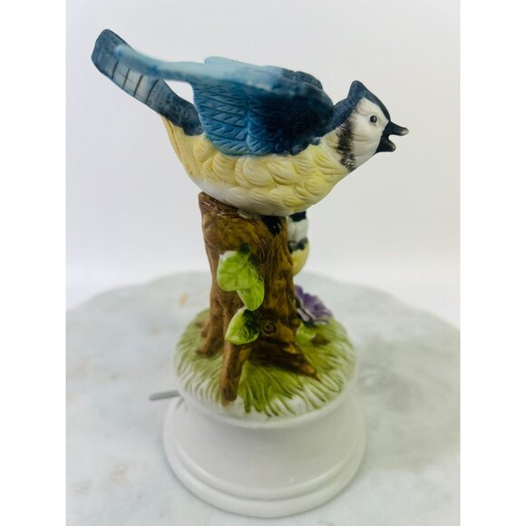 Vtg Royal Crown Porcelain Figurine Blue Jay Bird & Baby Musical Theme Love Story - Picture 5 of 9